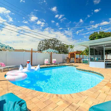 Playcation Putt Putt Pool Tiki Bar Game Room